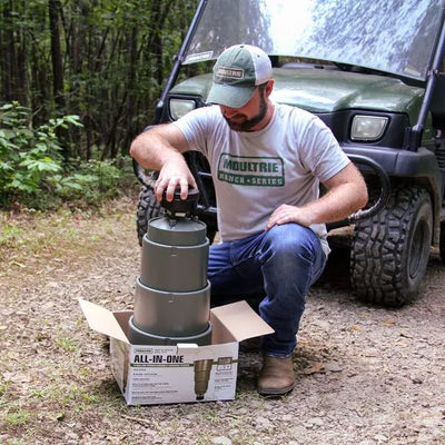 Appâtage chevreuil "Mangeoire suspendue" tout-en-un 5 gallons - Moultrie