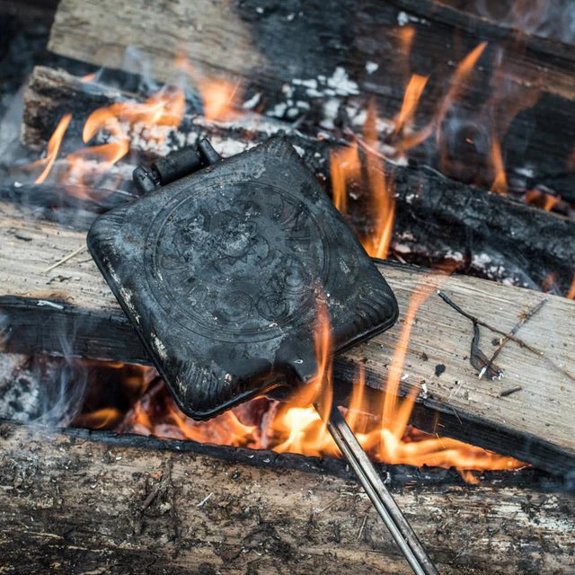Appareil en fonte pour sandwich sur feu long manche - Petromax